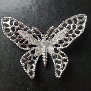 Vintage 1971 Sarah Coventry Madame Butterfly Brooch